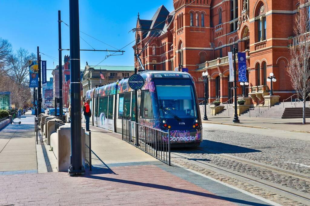 **New Radiant Stay In The Thrust Of Otr* W/Parking Cincinnati Exterior foto